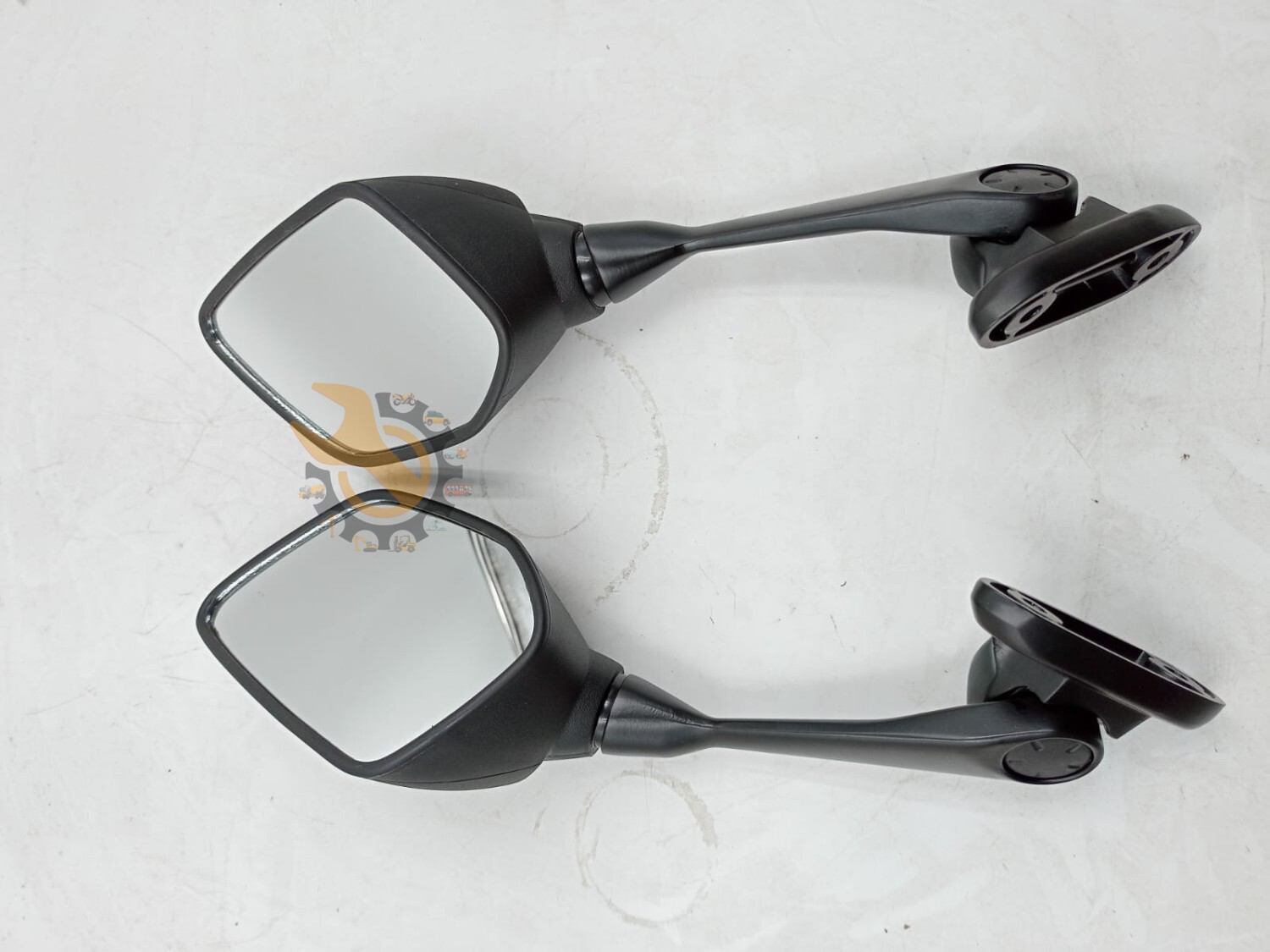 Yamaha R15 V3 Indo Looking Glass