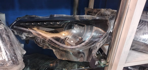 Toyota GT 86 Head Lamp