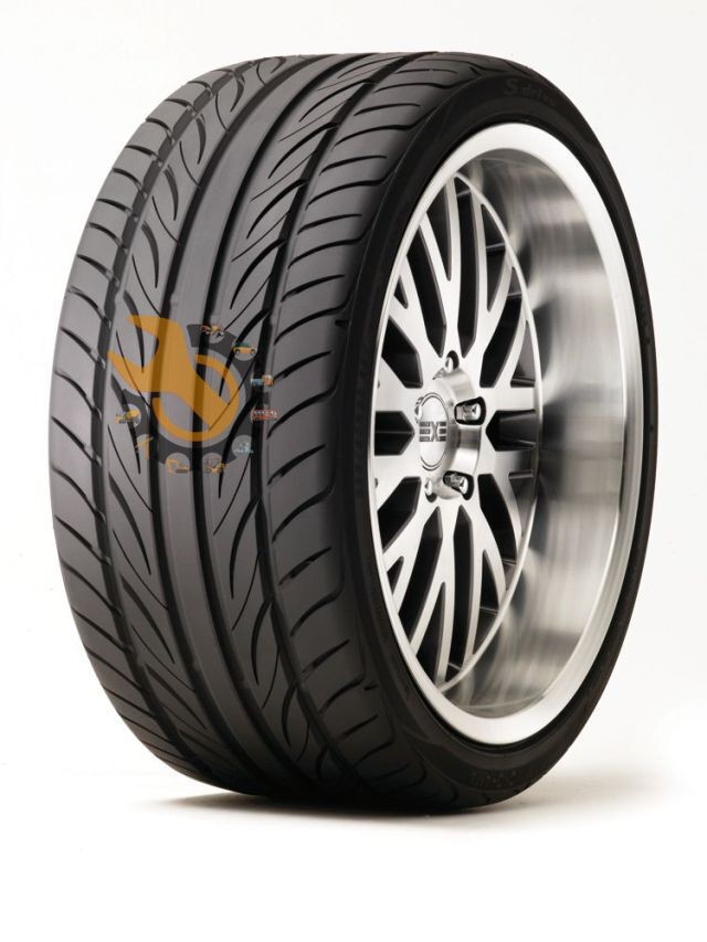 YOKOHAMA 215/45R17 Tyre