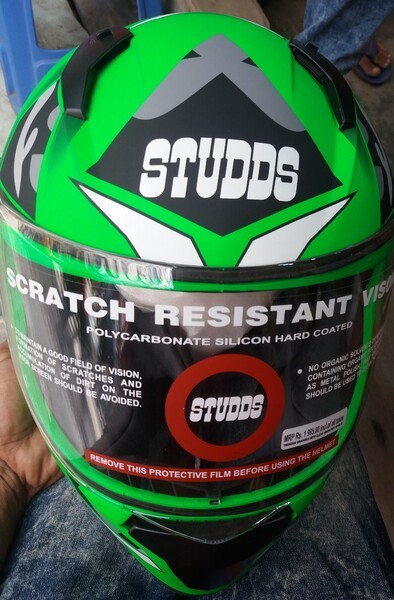 Studds D7 Matt Helmet