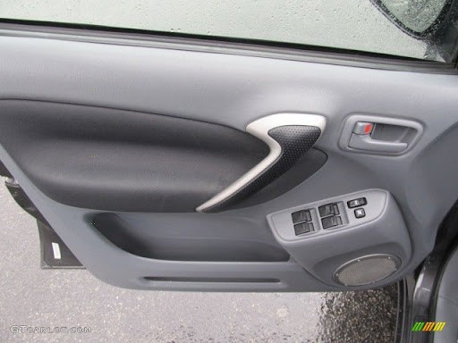 Toyota Rav4 Door Model 2003