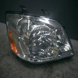 Headlight Toyota Noha 2004