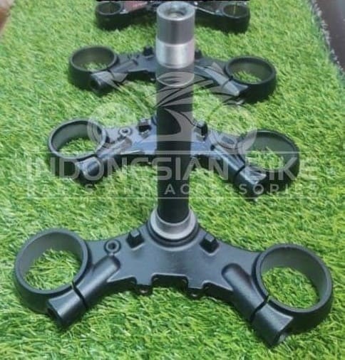 Yamaha R15 V3 Hander Bar Crown Set Indonisian